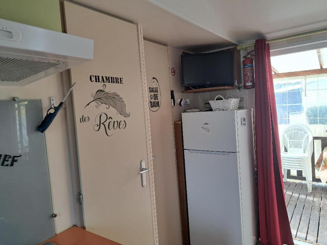 Mobile Home Tout Confort Alexandre La Roque-d'Antheron Exterior photo